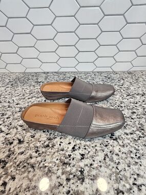 Gentle Souls by Kenneth Cole Women's Metallic Gray Slip-On Mules Size 7.5